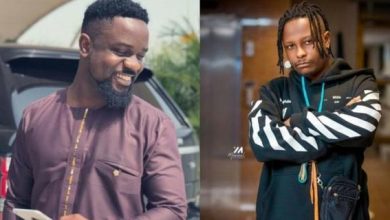 Sarkodie Hailed By Kelvyn Boy For Requesting ‘Down Flat’ Song London Club